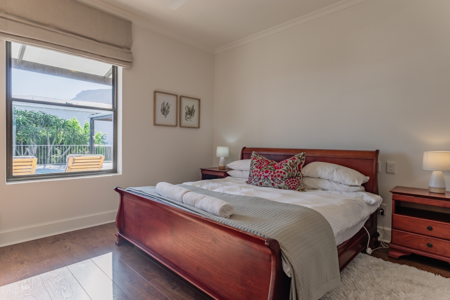 6 Bedroom Property for Sale in Belvedere Western Cape
